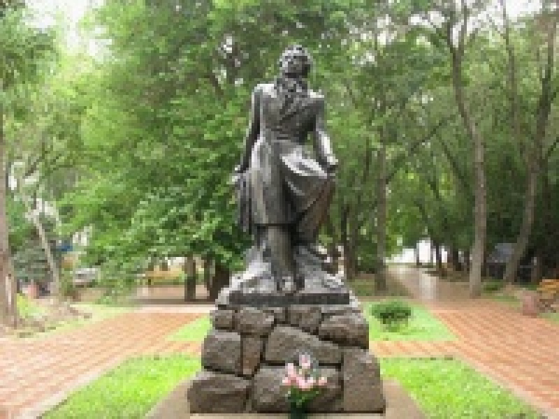 Памятник Пушкину в Феодосии