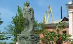 Памятник Ивану Назукину в Феодосии