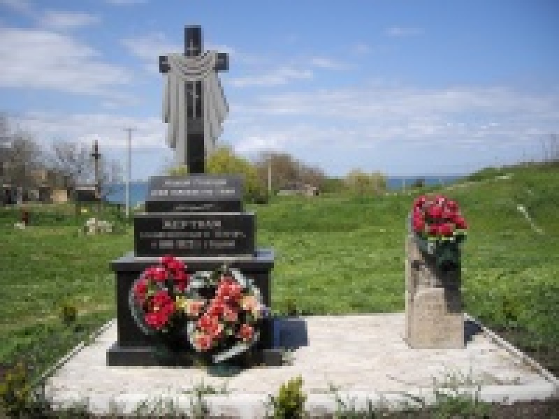 Памятник жертвам большевистского террора в Феодосии